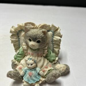 Small Pets Decorative Cat Figurine in Cream and Gray - Unbranded